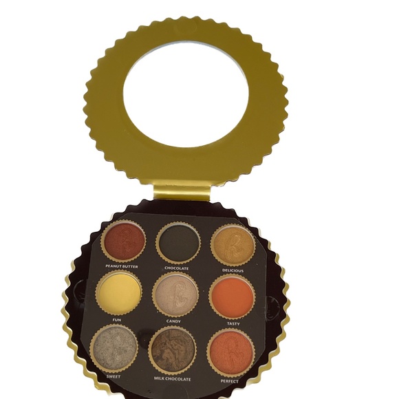 Reese's Peaunt Butter Cups Eyeshadow Palette New Opened Tasty Candy - Picture 5 of 6